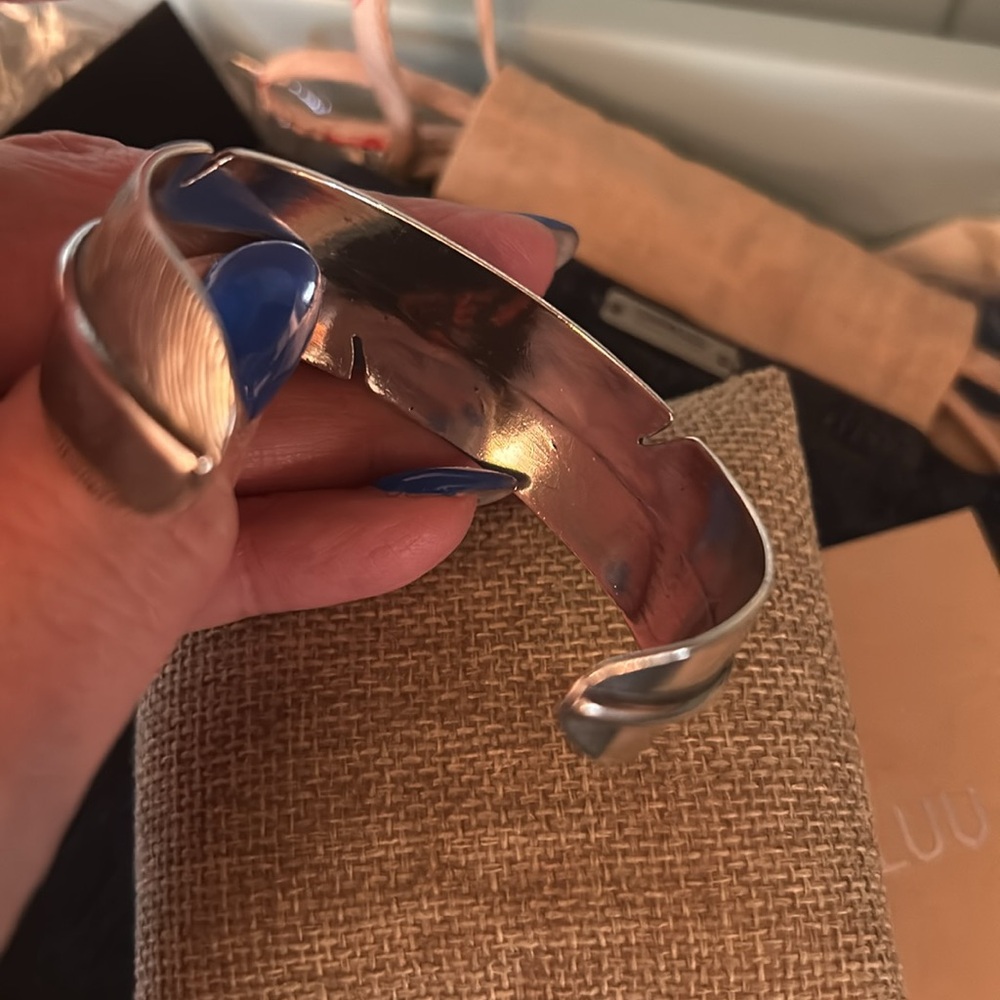 Chan Luu Wide .925 Solid Silver Feather Bracelet - Picture 5 of 6